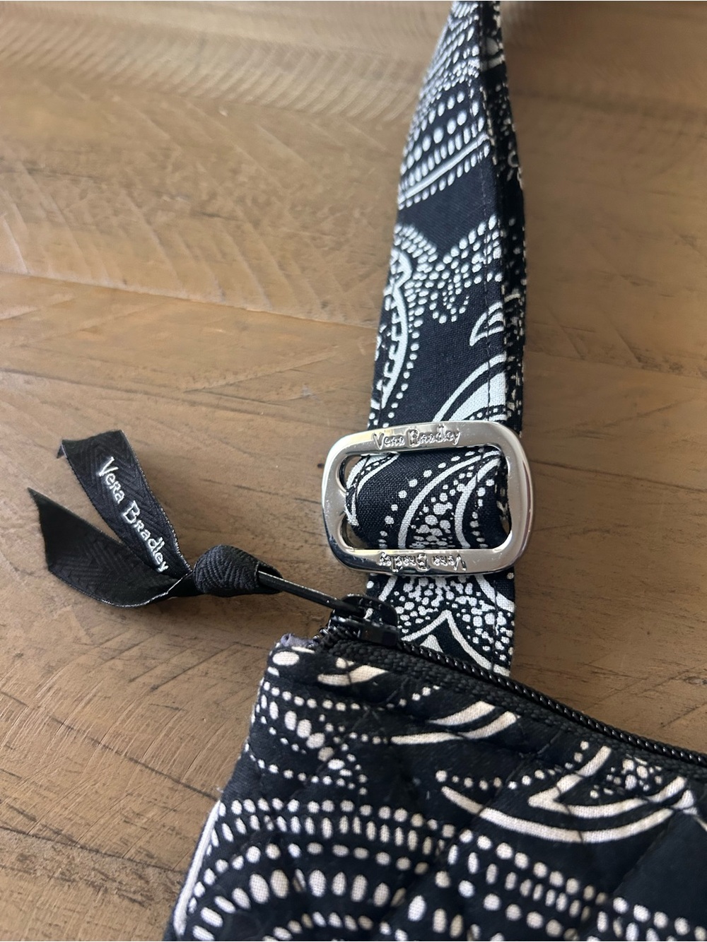 Vera Bradley Black & White Paisley Quilted Crossbody Shoulder Bag - Picture 4 of 7